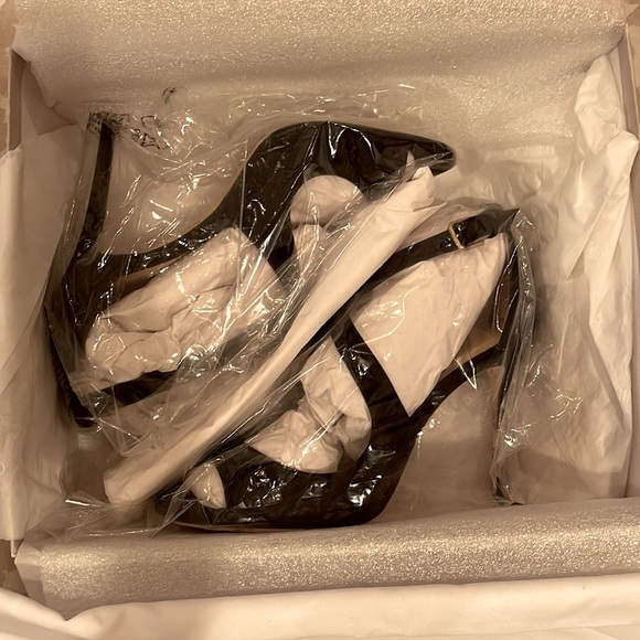 Jimmy Choo heels. Worn once in amazing condition. Style: Emily suede black 100mm - Picture 6 of 8